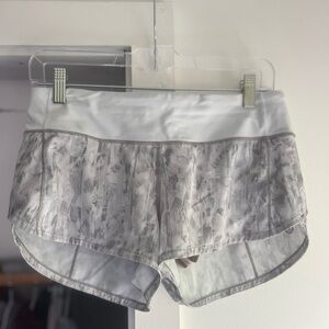 lululemon athletica Gray Patterned Women Shorts